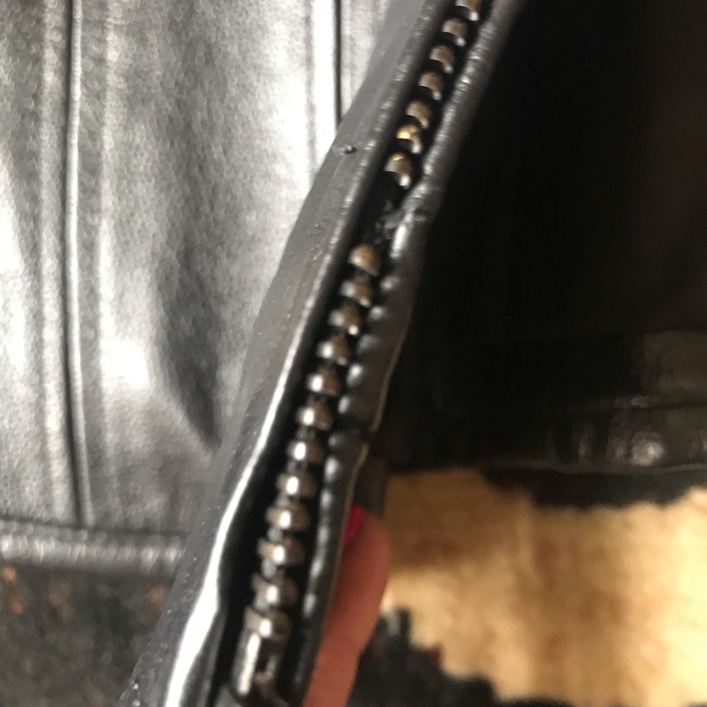 Leather jacket - Picture 4 of 6